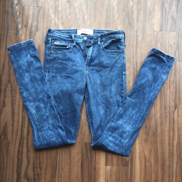 Hollister distressed blue jeans - Picture 1 of 3